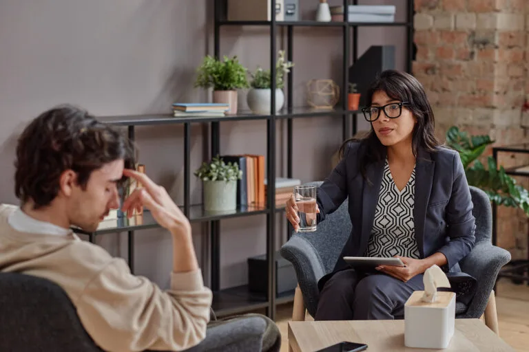 Ghosting and Breadcrumbing: Psychological Impacts of Modern Dating Behaviors - NABS | National Academy of Behavioral Science